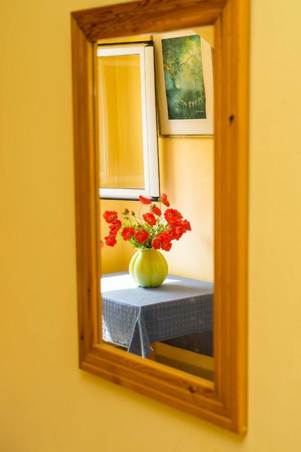 2 Bed House With Mountain View Apartment Аликес Екстериор снимка